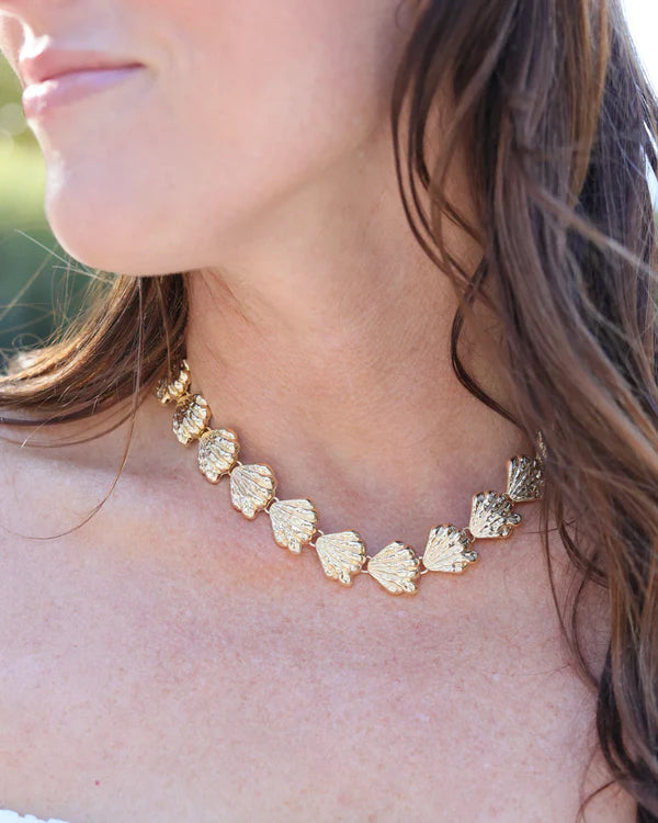 Caroline Hill Windham Shell Link Necklace Gold