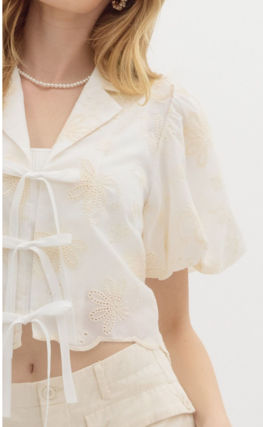 Floral Lace-Up Puff Top