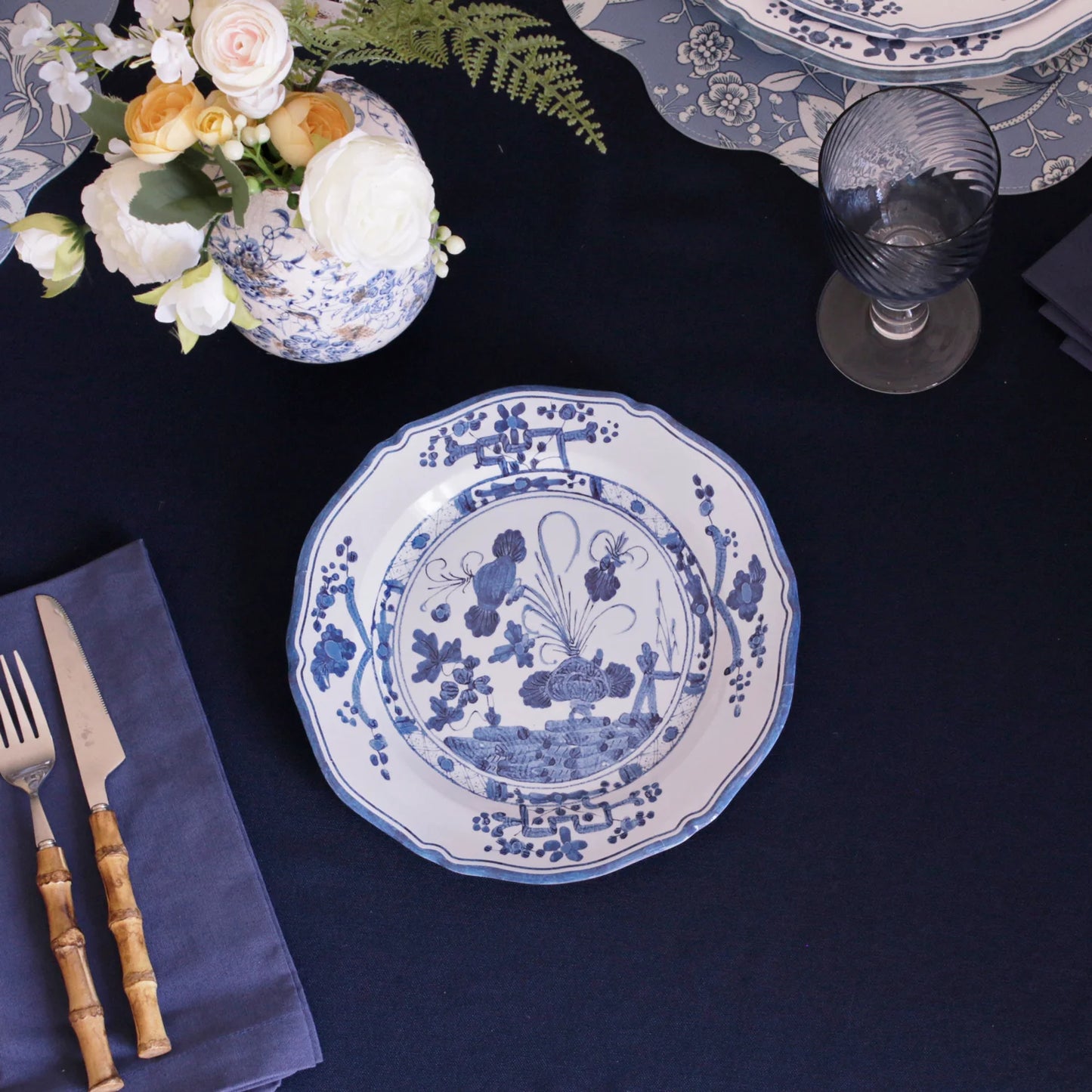 Beatriz Ball VIDA Faenza 9" Salad Plate White and Blue