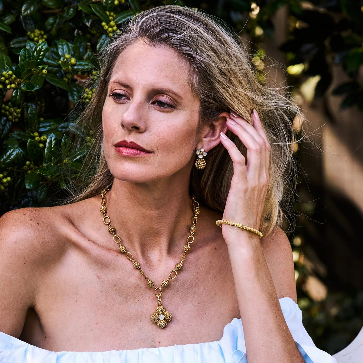 Capucine De Wulf Berry Clover Drop Earrings - MOP