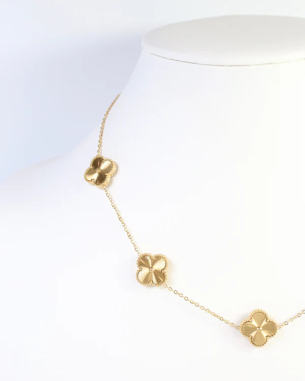 Caroline Hill Acoma Textured Clover Necklace Gold