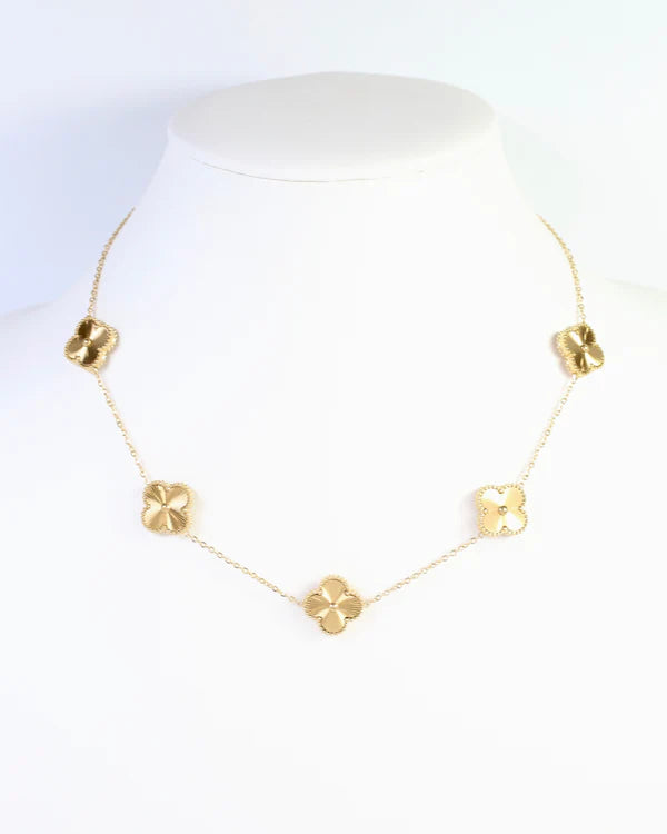 Caroline Hill Acoma Textured Clover Necklace Gold