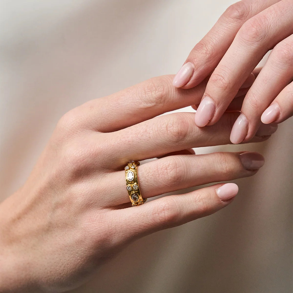 Capucine De Wulf Hammered Ring - Clear Cubic Zirconia