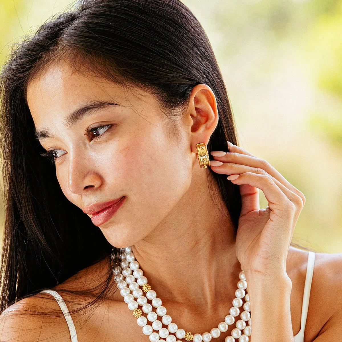Capucine De Wulf Berry Classic Small Hoop Earrings -Gold