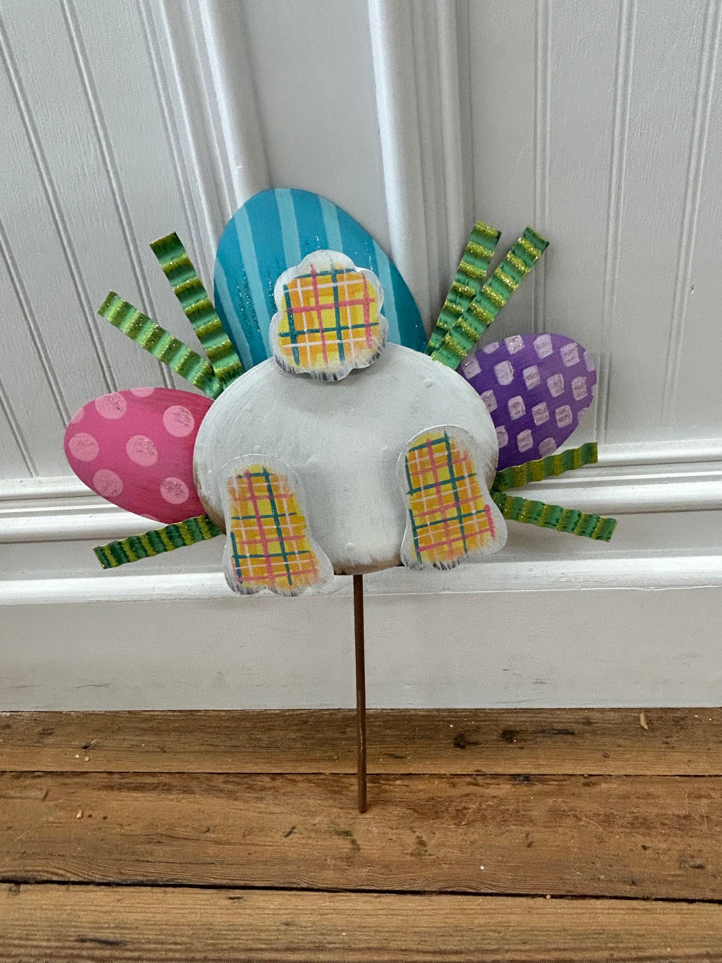 The Porch Round Top Bunny Bottom Stake
