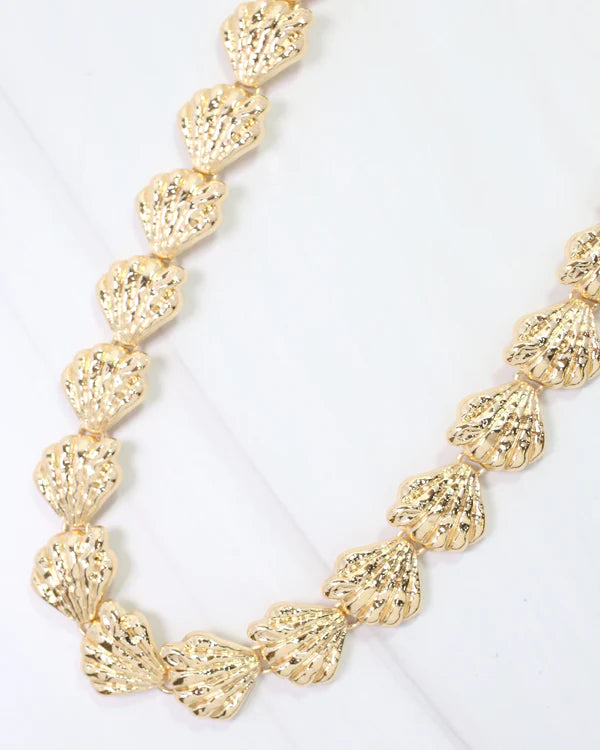 Caroline Hill Windham Shell Link Necklace Gold