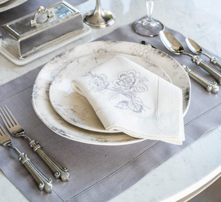 Arte Italica Giulietta Grey Flower Napkin