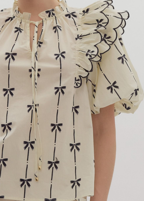 Bowtiful Print Blouse