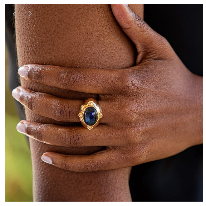 Capucine De Wulf Cleopatra Oval Ring - Gold/Blue Labradorite