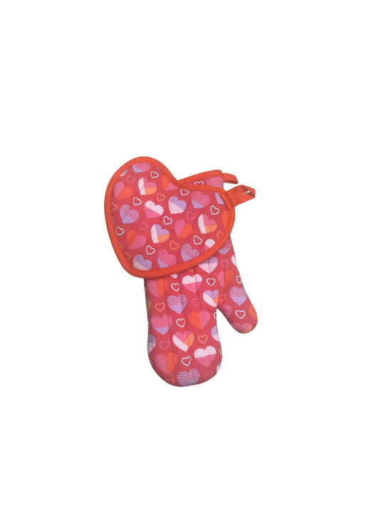 Love Oven Mitt Set