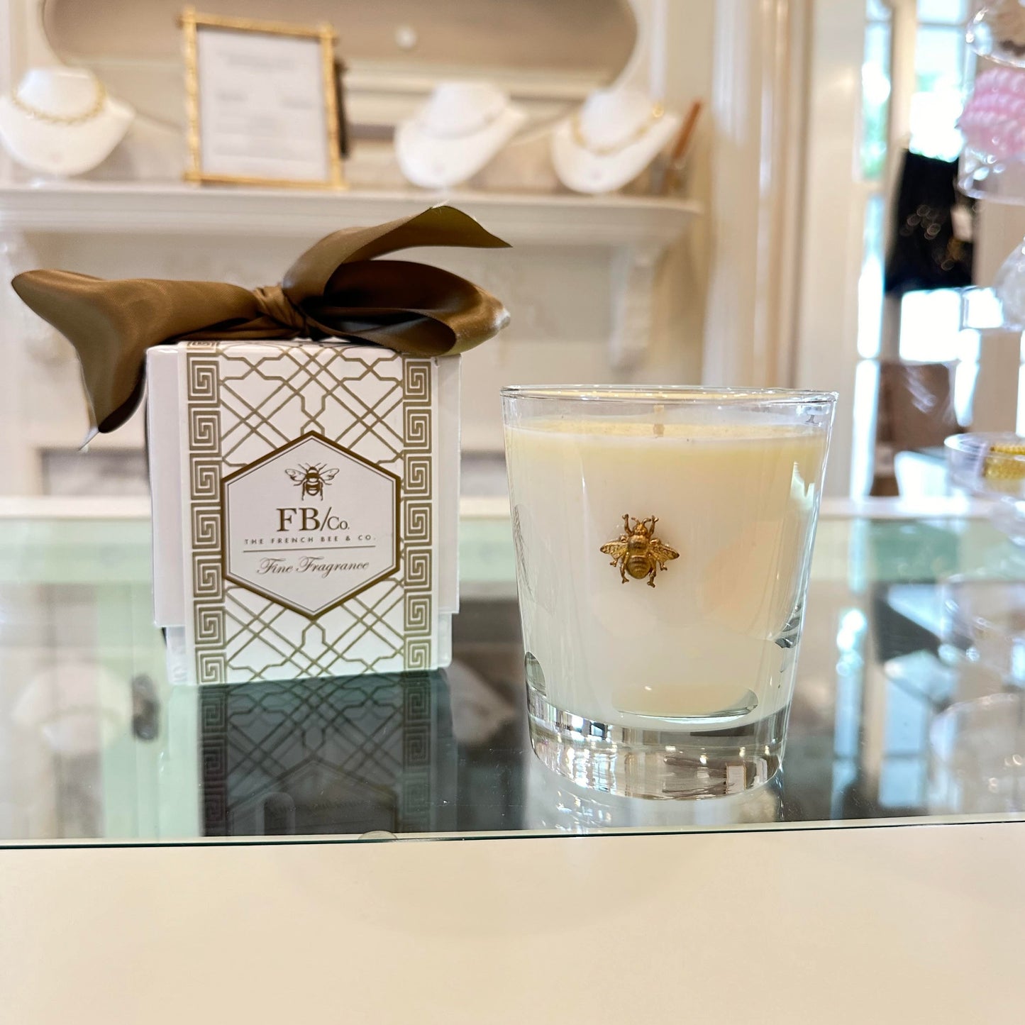 The French Bee Company Gold Lily of the Valley Candle