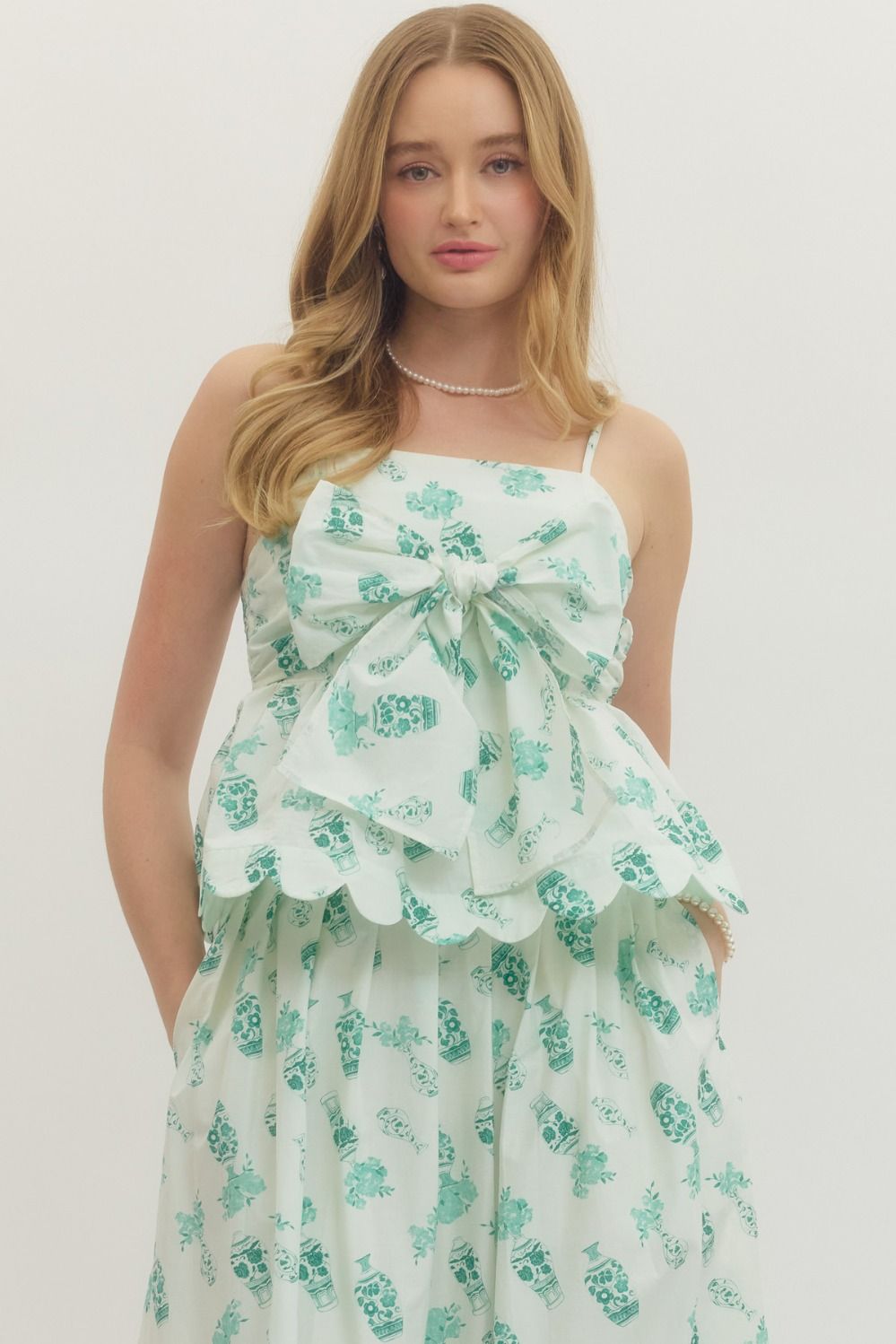 Porcelain Garden Scalloped Top