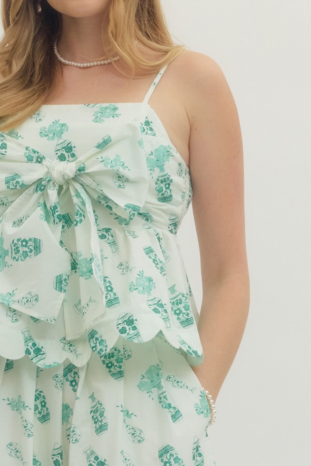 Porcelain Garden Scalloped Top