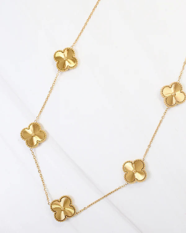 Caroline Hill Acoma Textured Clover Necklace Gold