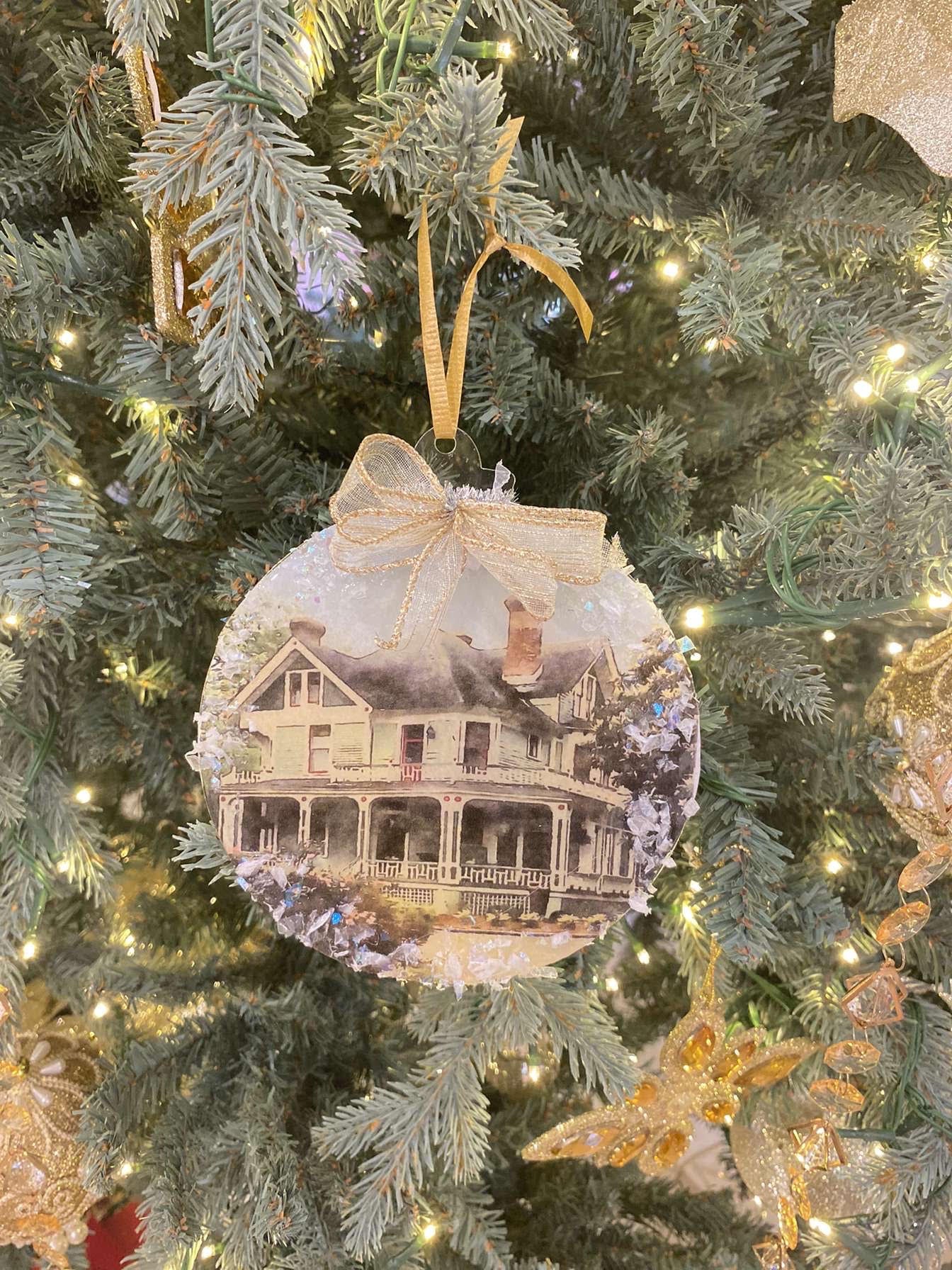 Historical Eastman Ornaments